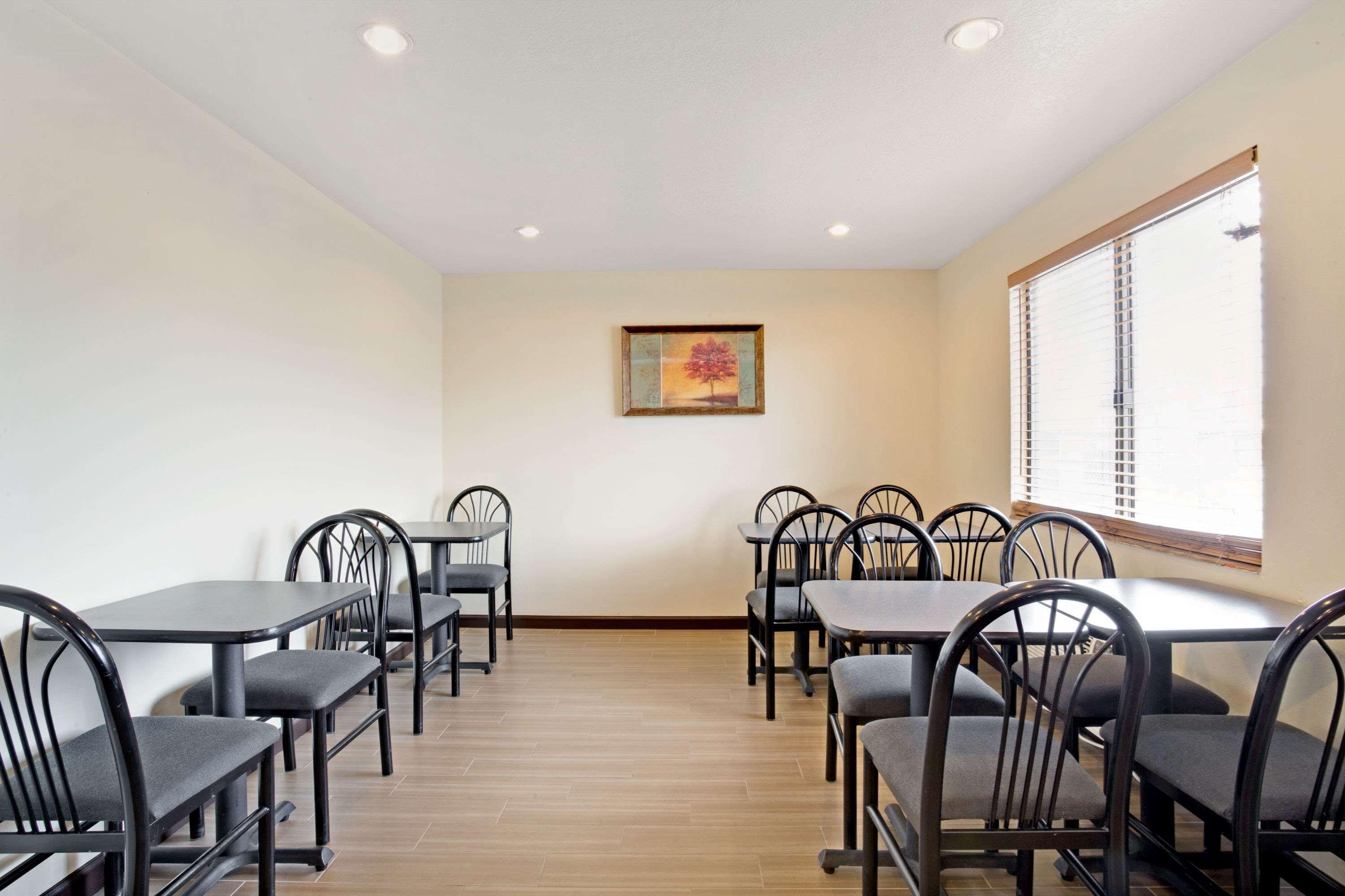 מלון Super 8 By Wyndham Ogden, Utah מראה חיצוני תמונה